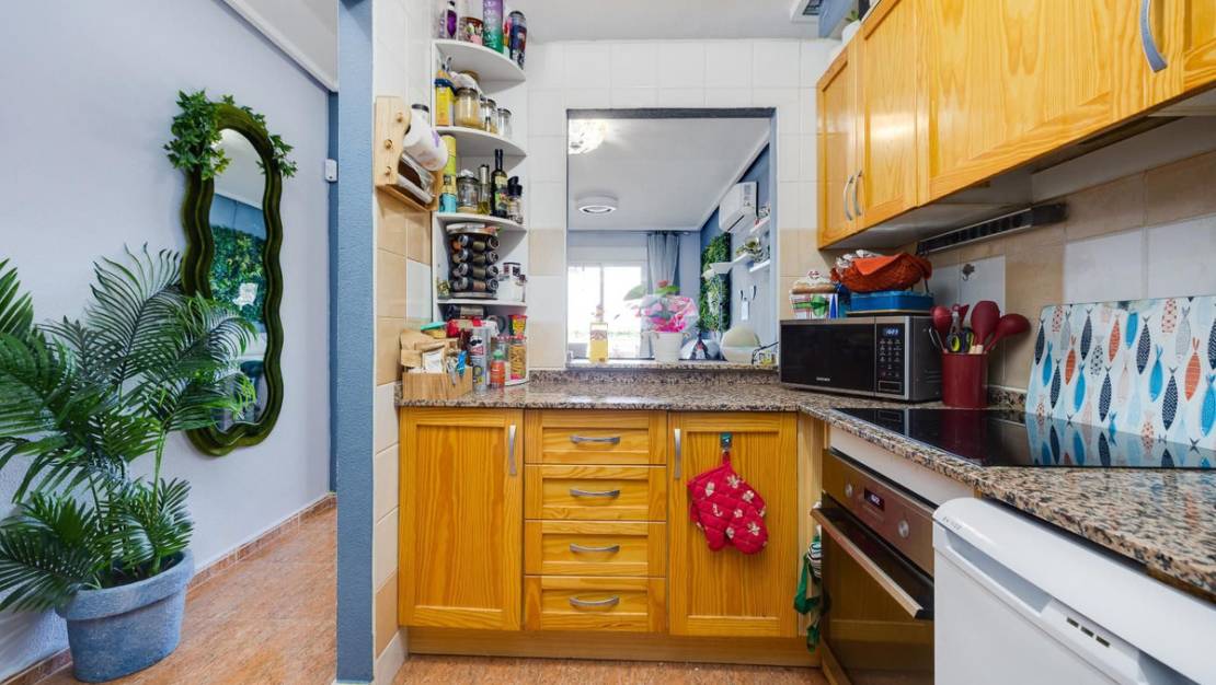 Sale - Apartment - Torrevieja - Torrevieja Centro