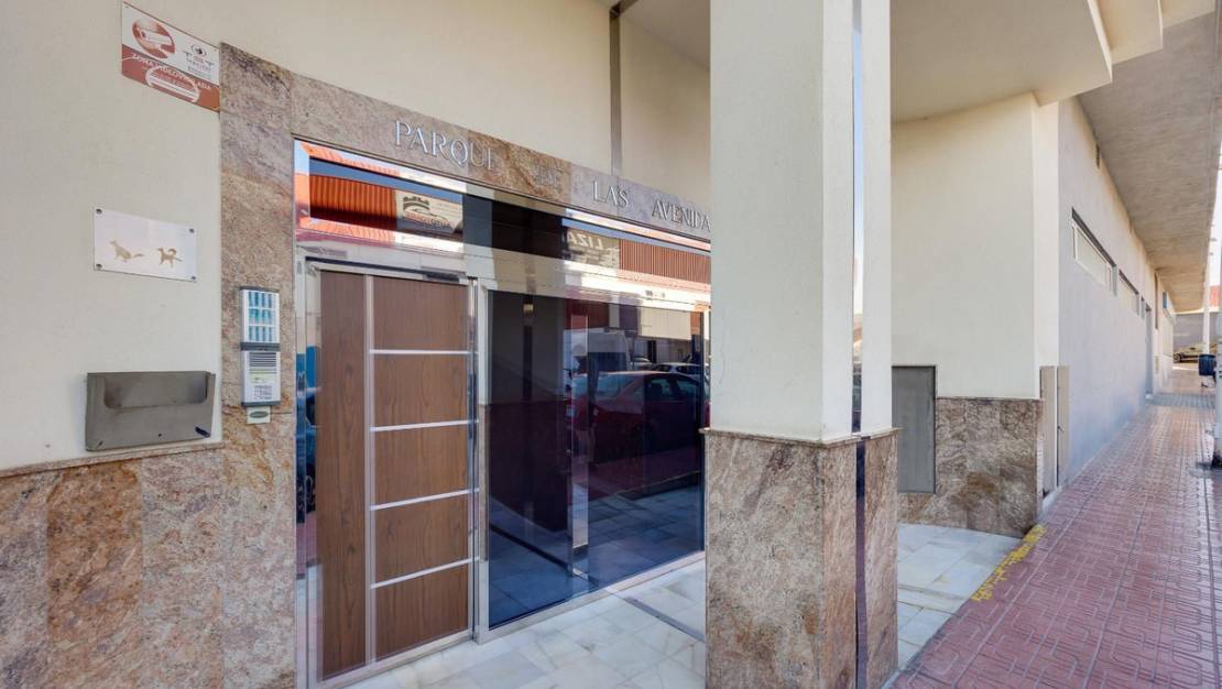 Sale - Apartment - Torrevieja - Torrevieja Centro