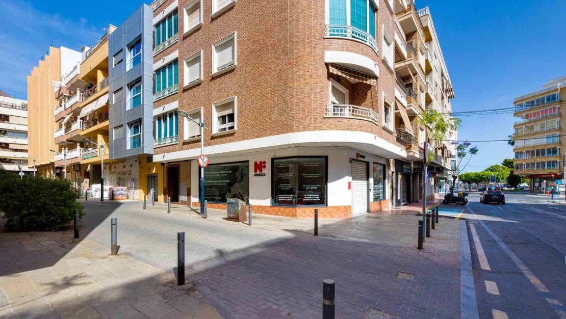 Sale - Apartment - Torrevieja - Torrevieja Centro