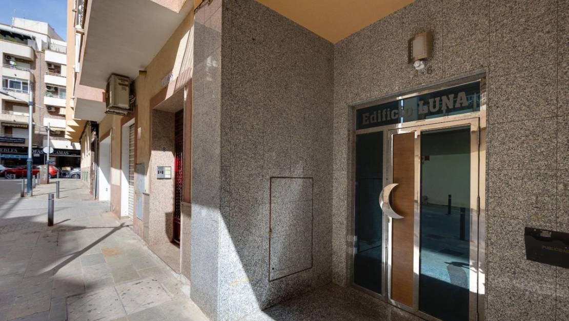 Sale - Apartment - Torrevieja - Torrevieja Centro