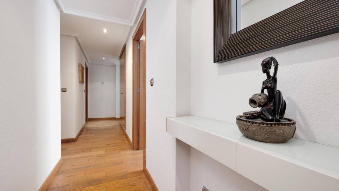 Sale - Apartment - Torrevieja - Torrevieja Centro
