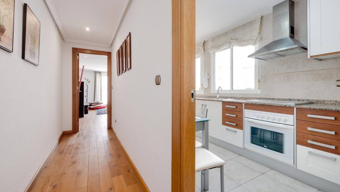 Sale - Apartment - Torrevieja - Torrevieja Centro