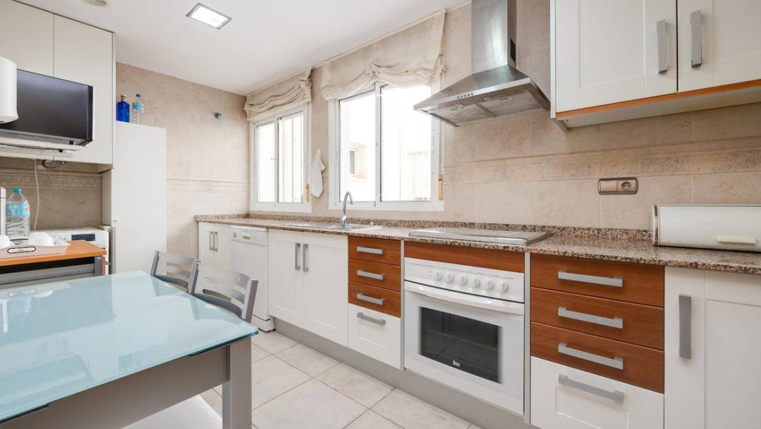 Sale - Apartment - Torrevieja - Torrevieja Centro