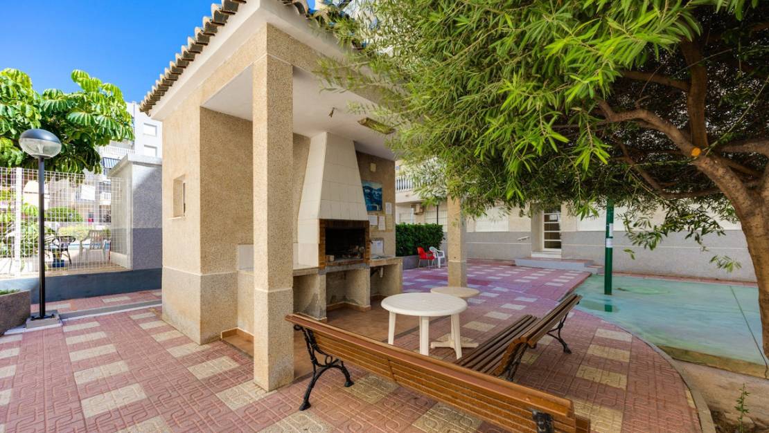 Sale - Apartment - Torrevieja - Torrevieja Centro