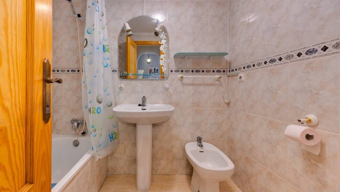 Sale - Apartment - Torrevieja - Torrevieja Centro