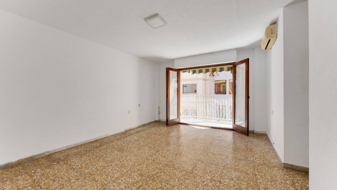Sale - Apartment - Torrevieja - Torrevieja Centro