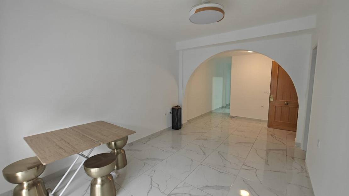 Sale - Apartment - Torrevieja - Torrevieja Centro