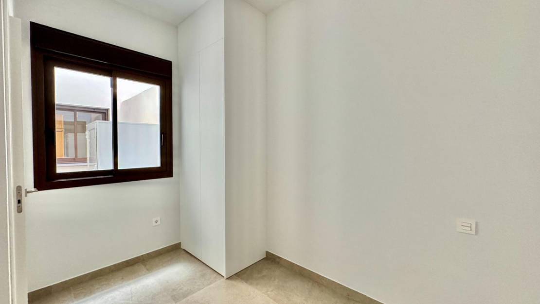 Sale - Apartment - Torrevieja - Torrevieja Centro