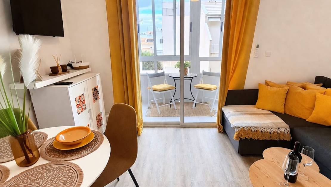 Sale - Apartment - Torrevieja - Torrevieja Centro