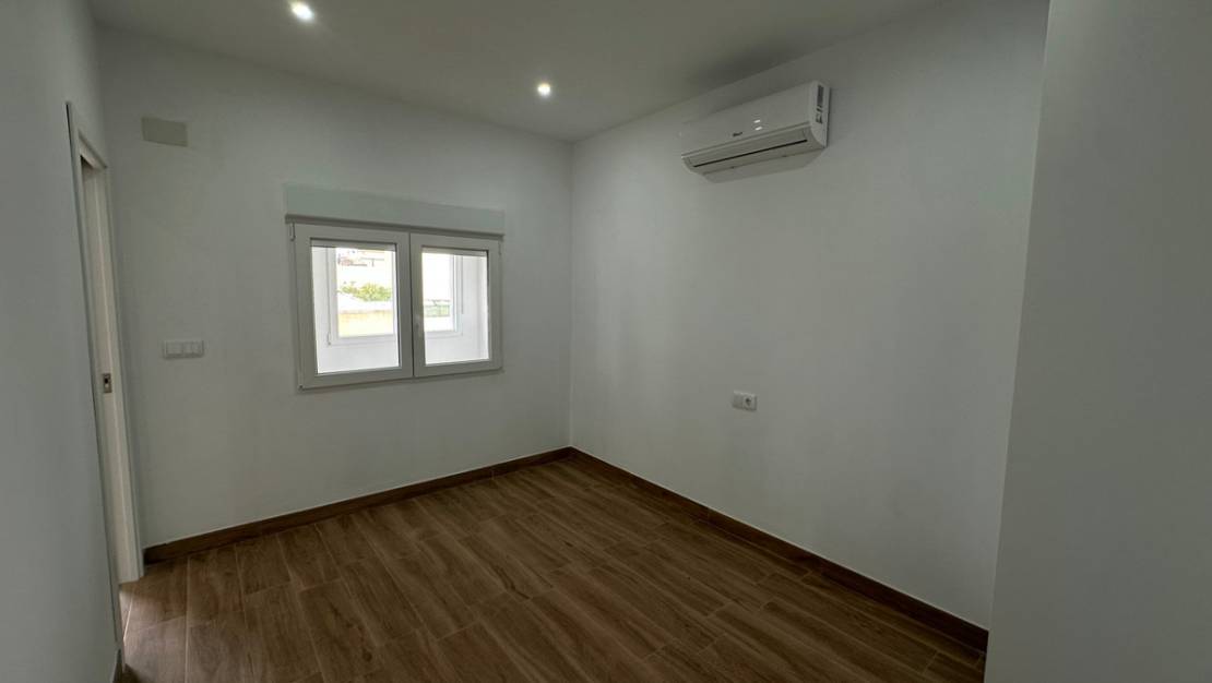 Sale - Apartment - Torrevieja - Torrevieja Centro