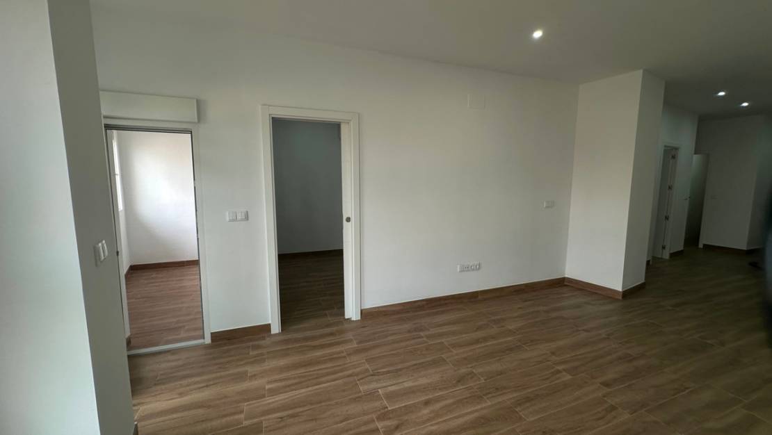 Sale - Apartment - Torrevieja - Torrevieja Centro