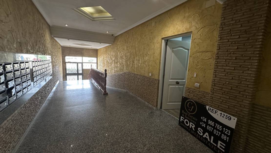 Sale - Apartment - Torrevieja - Torrevieja Centro