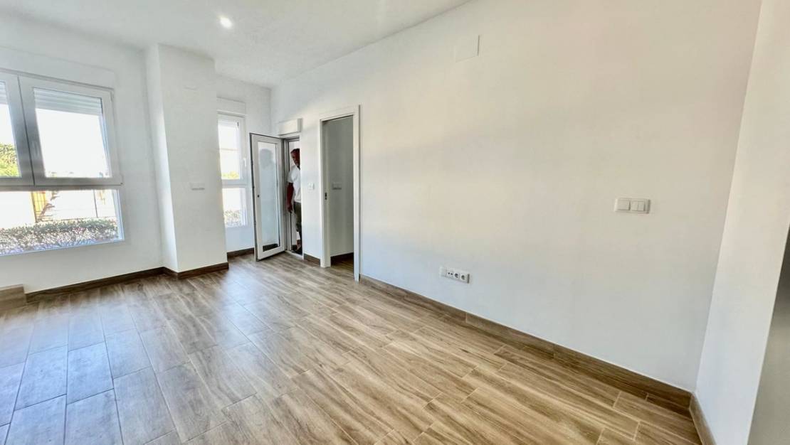 Sale - Apartment - Torrevieja - Torrevieja Centro