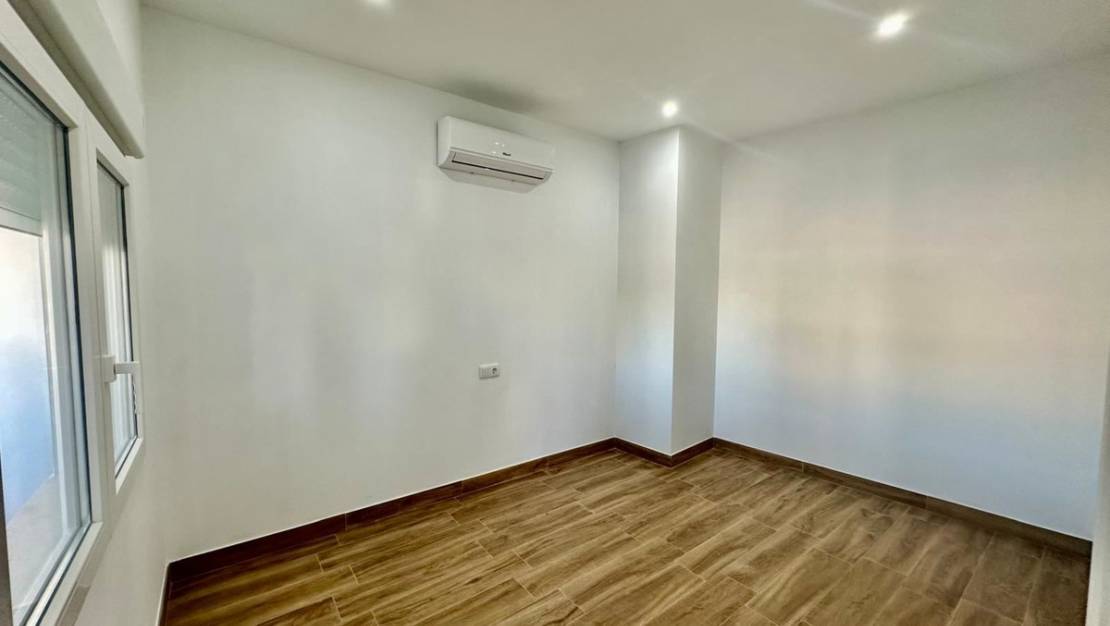 Sale - Apartment - Torrevieja - Torrevieja Centro