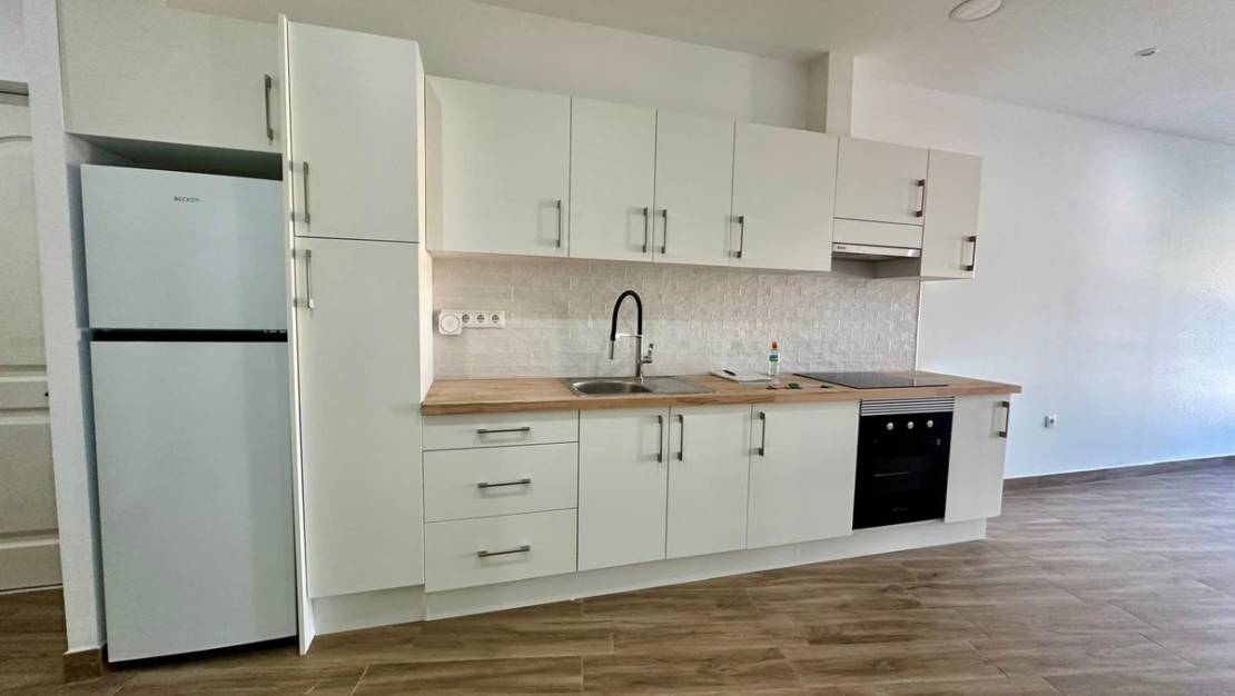 Sale - Apartment - Torrevieja - Torrevieja Centro