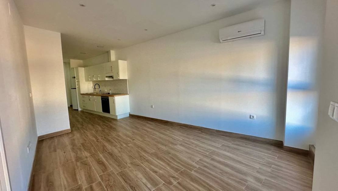 Sale - Apartment - Torrevieja - Torrevieja Centro