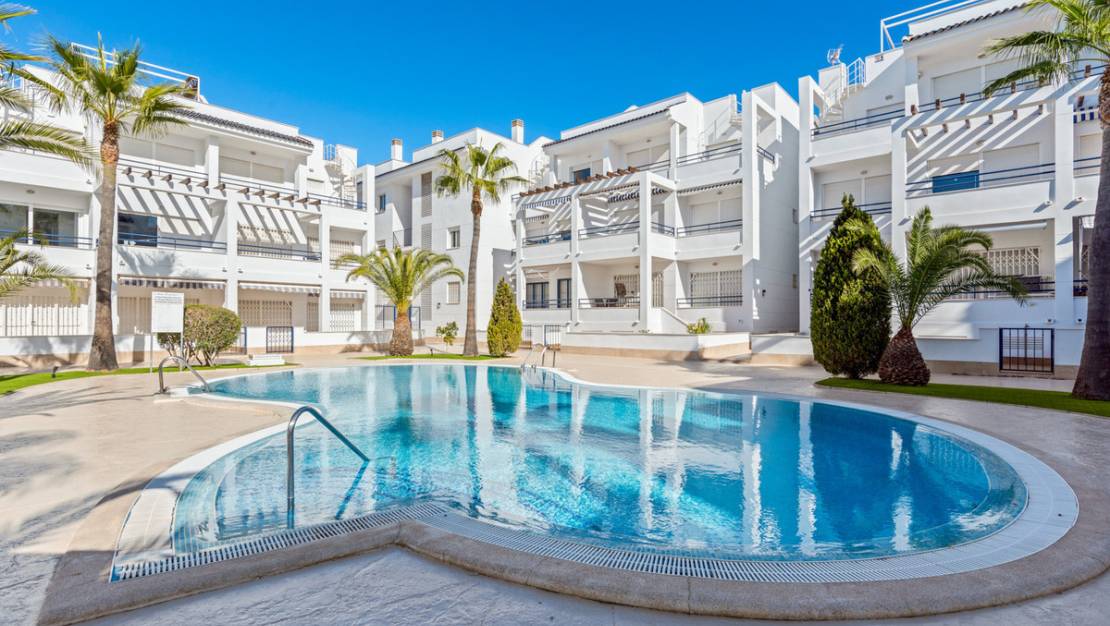 Sale - Apartment - Torrevieja - Torrevieja Centro