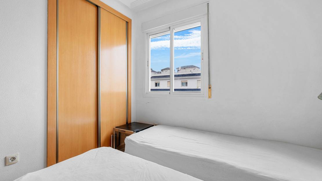 Sale - Apartment - Torrevieja - Torrevieja Centro