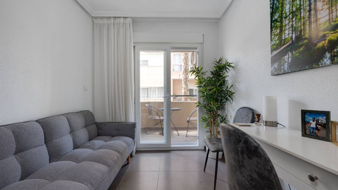 Sale - Apartment - Torrevieja - Torrevieja Centro