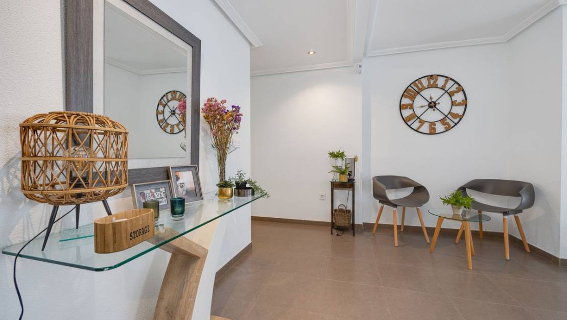 Sale - Apartment - Torrevieja - Torrevieja Centro