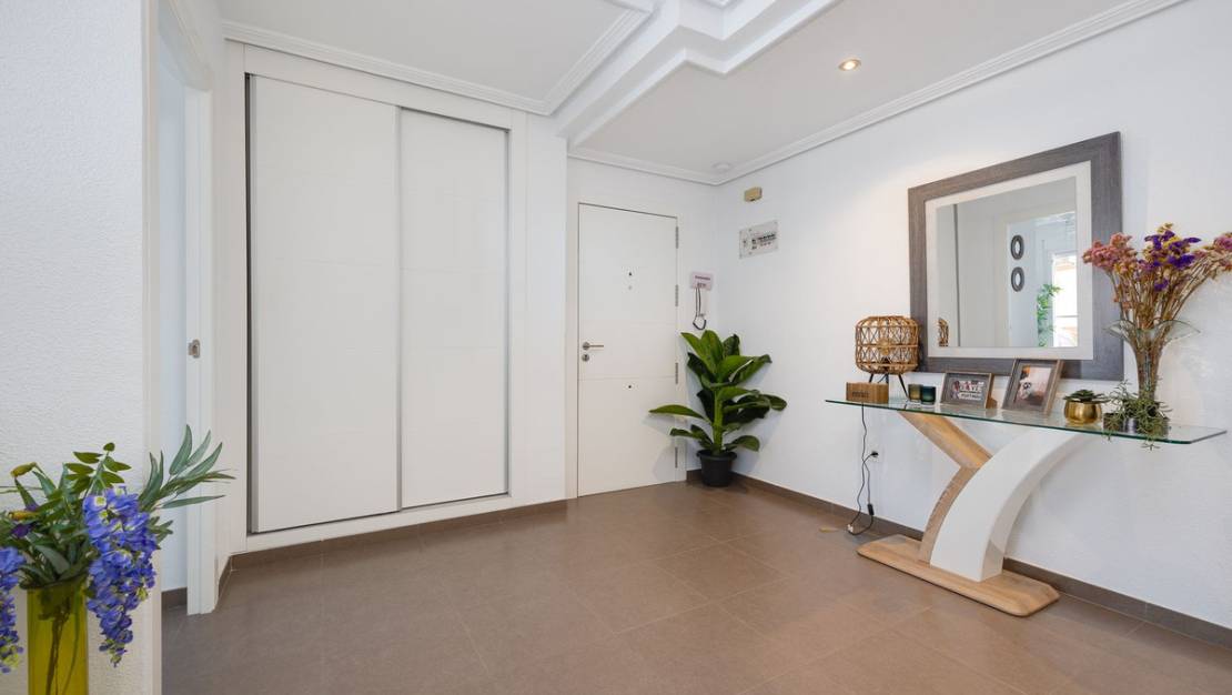 Sale - Apartment - Torrevieja - Torrevieja Centro