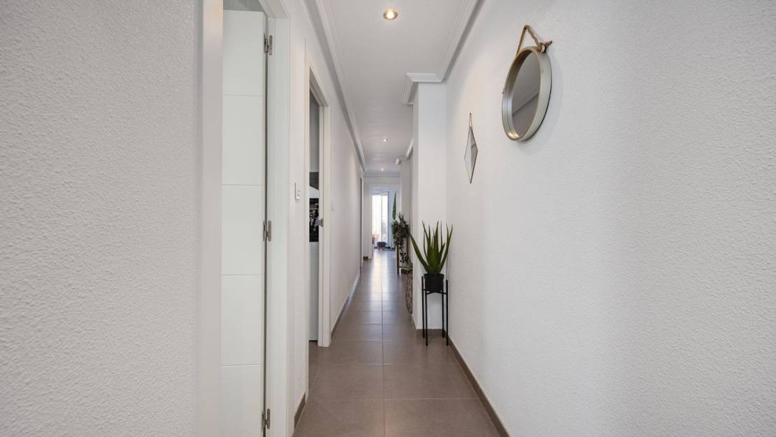 Sale - Apartment - Torrevieja - Torrevieja Centro