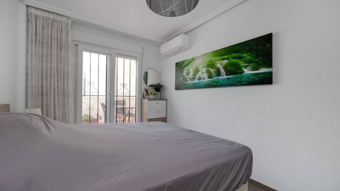 Sale - Apartment - Torrevieja - Torrevieja Centro