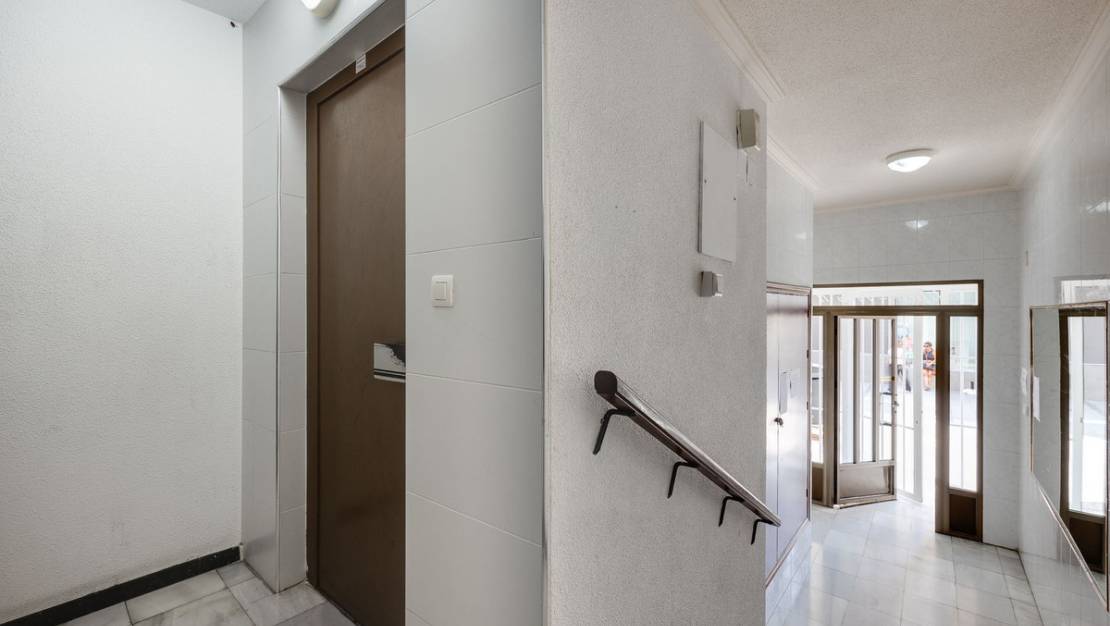 Sale - Apartment - Torrevieja - Torrevieja Centro