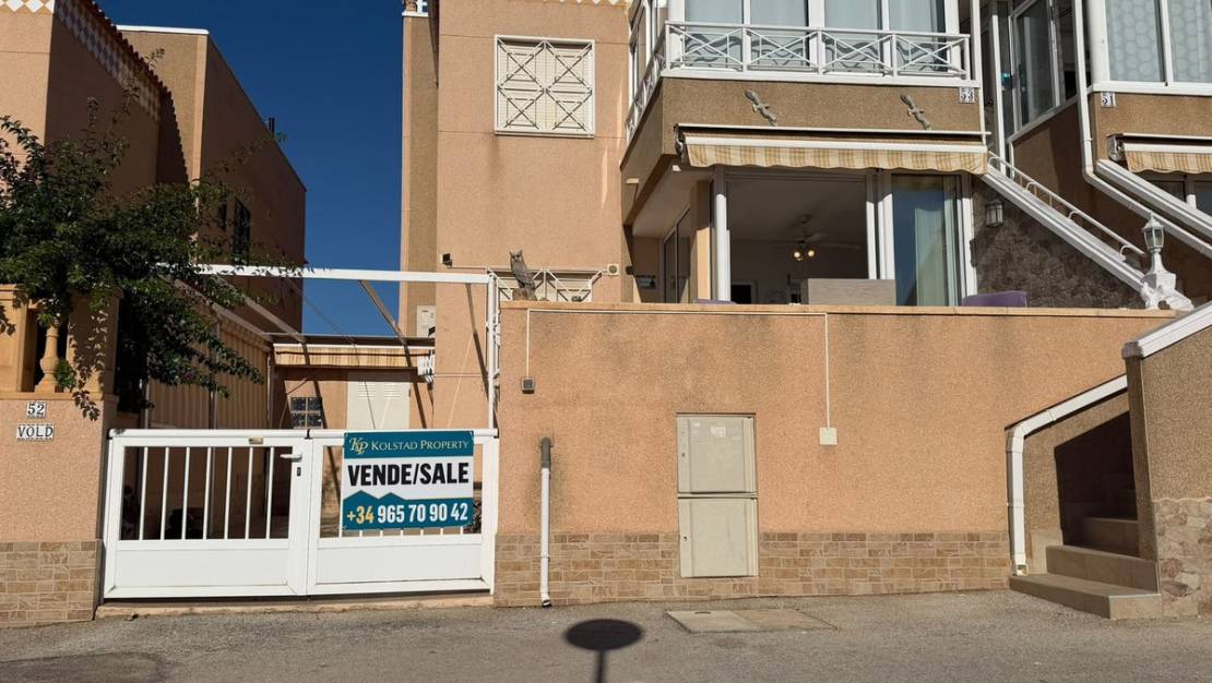 Sale - Apartment - Torrevieja - Torrevieja Centro