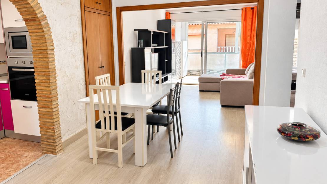 Sale - Apartment - Torrevieja - Torrevieja Centro
