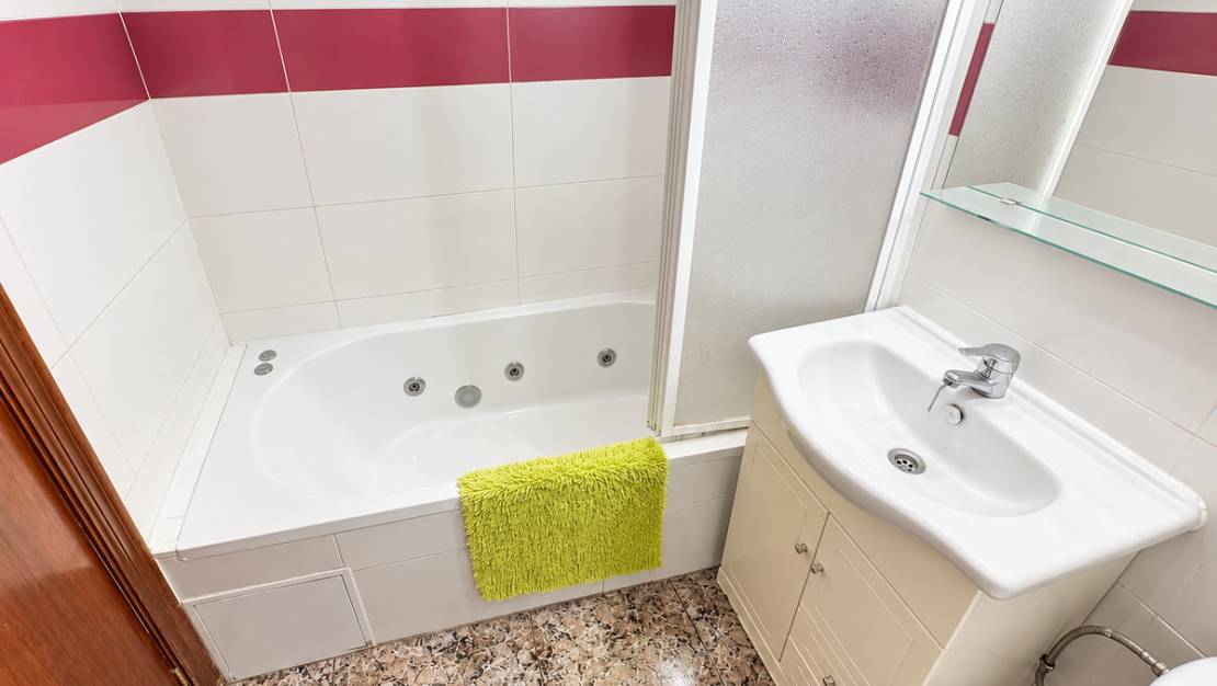 Sale - Apartment - Torrevieja - Torrevieja Centro