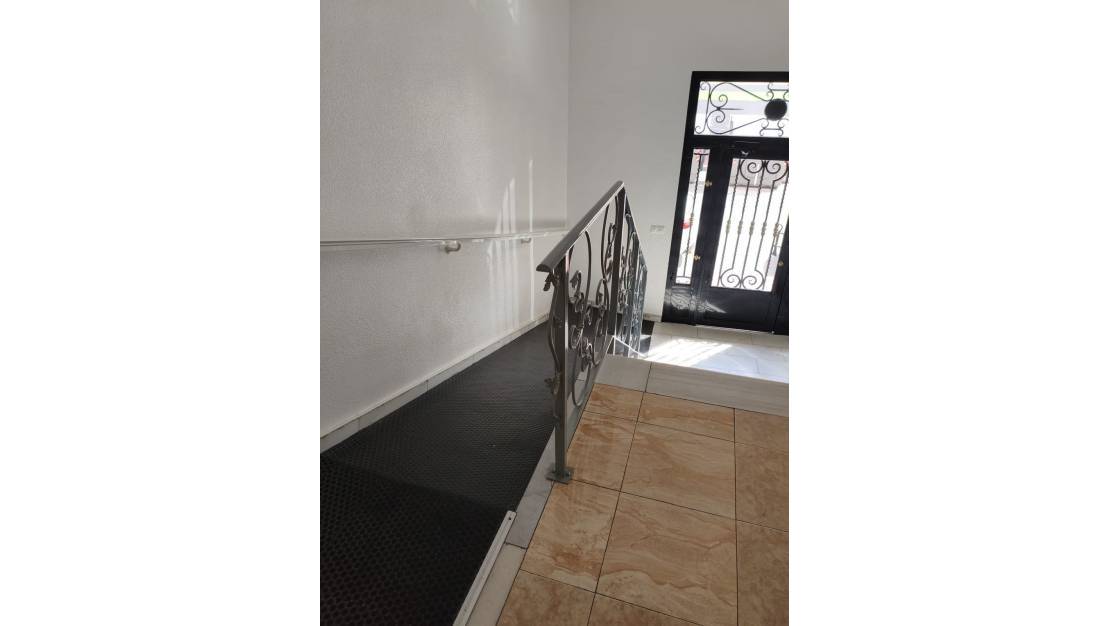 Sale - Apartment - Torrevieja - Torrevieja Centro
