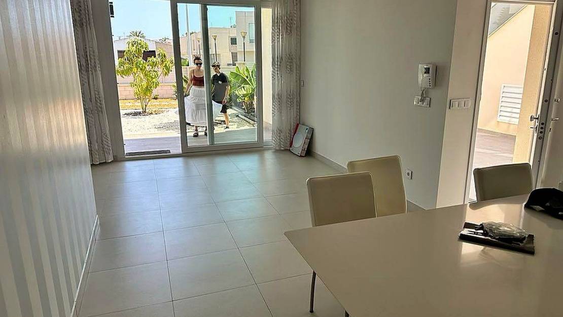 Sale - Apartment - Torrevieja - Torrevieja Centro