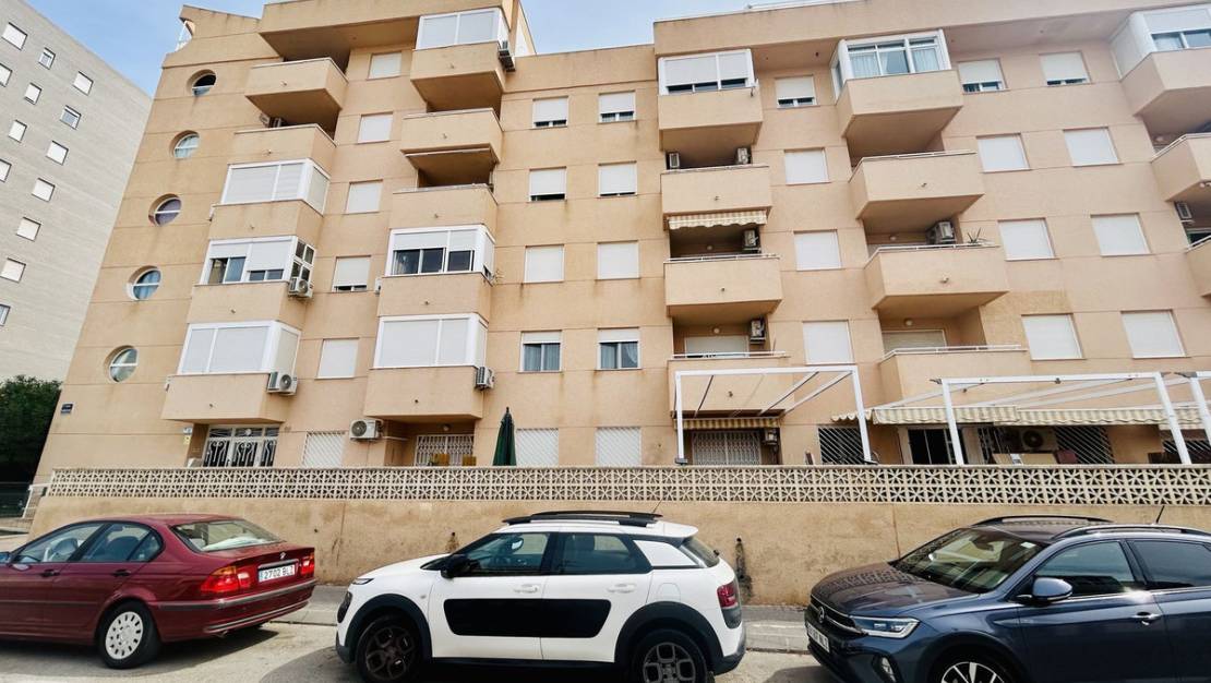 Sale - Apartment - Torrevieja - Torrevieja Centro