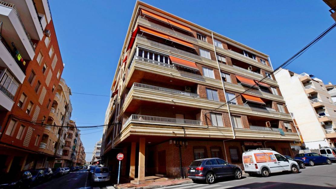 Sale - Apartment - Torrevieja - Torrevieja Centro