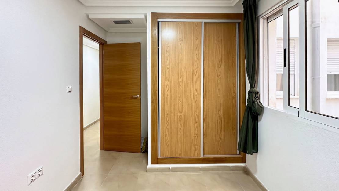 Sale - Apartment - Torrevieja - Torrevieja Centro