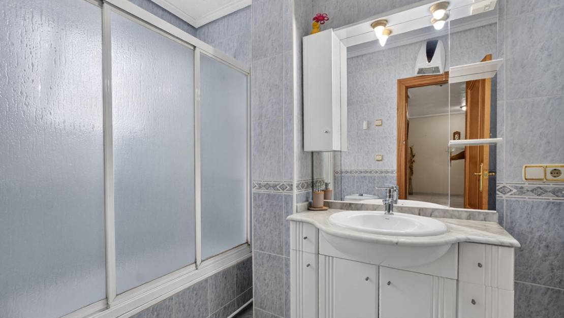Sale - Apartment - Torrevieja - Torrevieja Centro