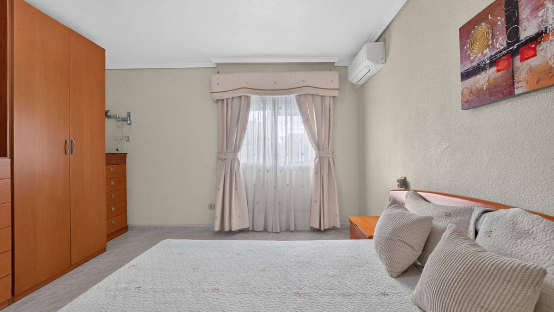 Sale - Apartment - Torrevieja - Torrevieja Centro