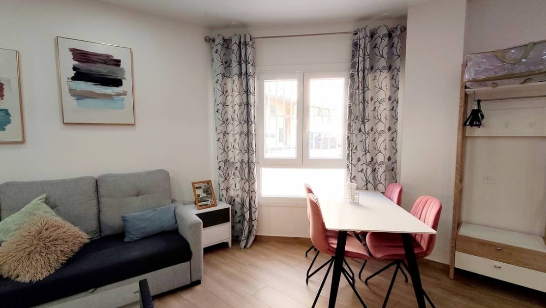Sale - Apartment - Torrevieja - Torrevieja Centro