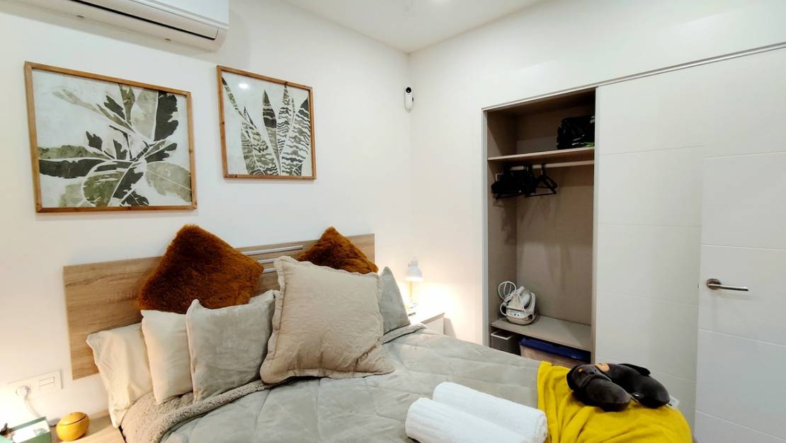 Sale - Apartment - Torrevieja - Torrevieja Centro