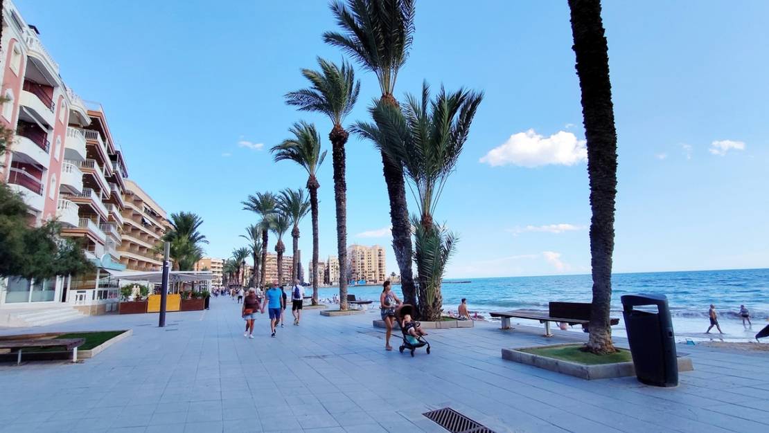 Sale - Apartment - Torrevieja - Torrevieja Centro