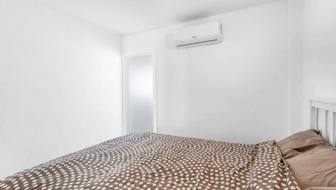 Sale - Apartment - Torrevieja - Torrevieja Centro
