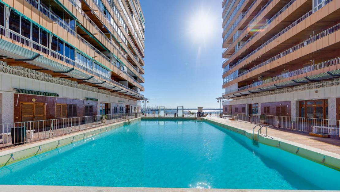 Sale - Apartment - Torrevieja - Torrevieja Centro