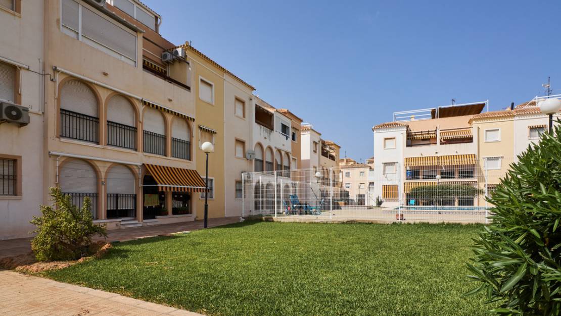 Sale - Apartment - Torrevieja - Torrevieja Centro