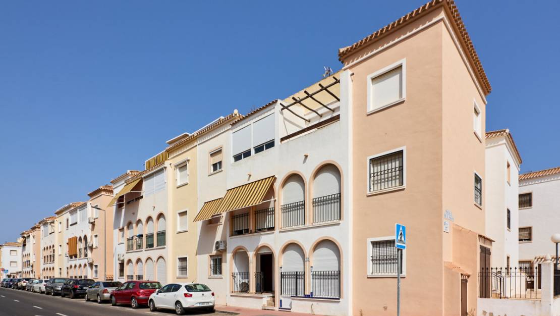 Sale - Apartment - Torrevieja - Torrevieja Centro