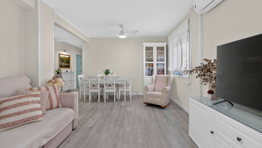 Sale - Apartment - Torrevieja - Torrevieja Centro