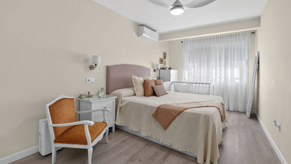 Sale - Apartment - Torrevieja - Torrevieja Centro