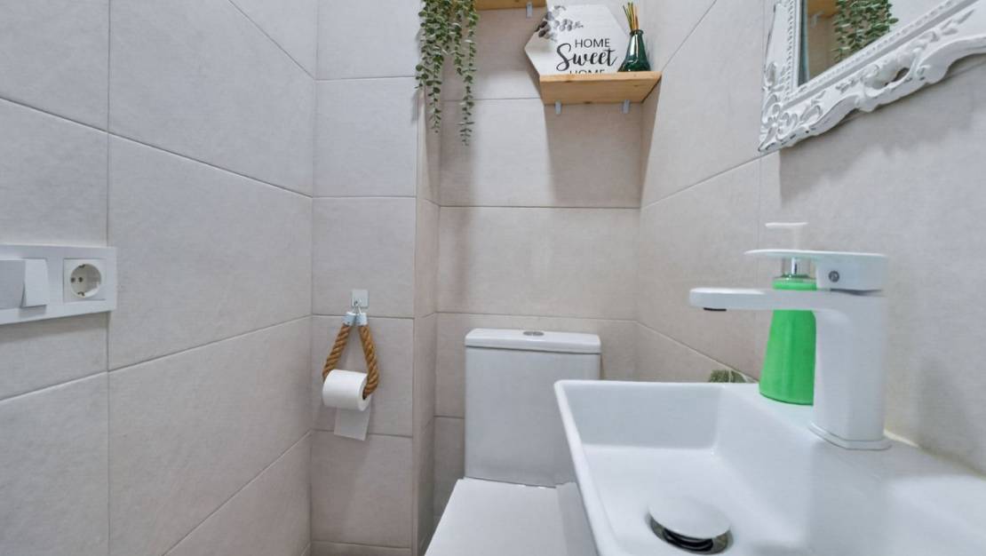 Sale - Apartment - Torrevieja - Torrevieja Centro