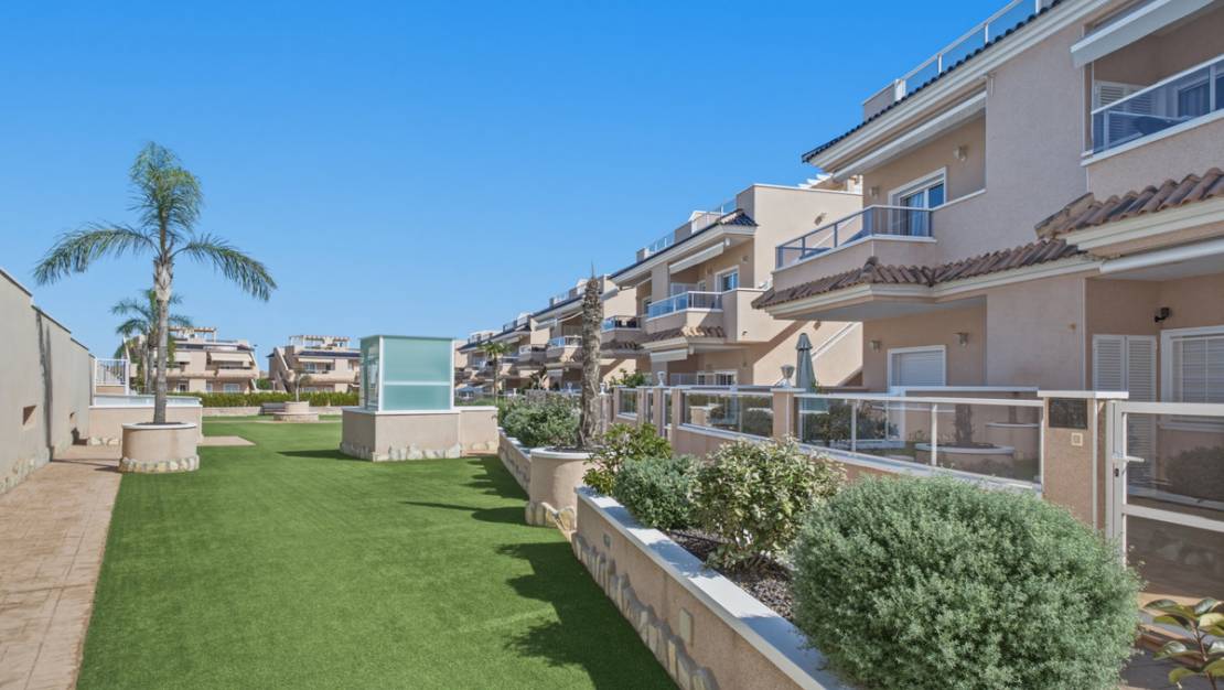 Sale - Apartment - Torrevieja - Torrevieja Centro
