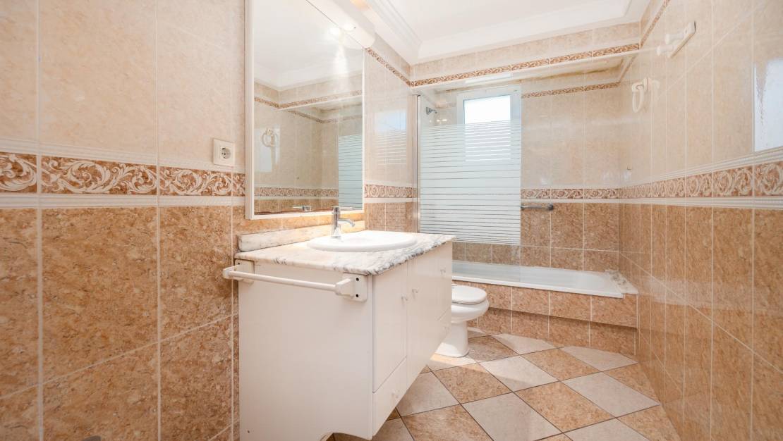 Sale - Apartment - Torrevieja